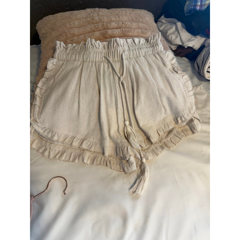 NWT White Room and Cactus Ruffle Drawstring Khaki Shorts Size XS Women's